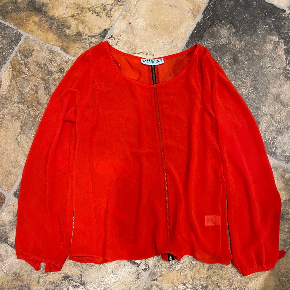Cute back zip up shirt